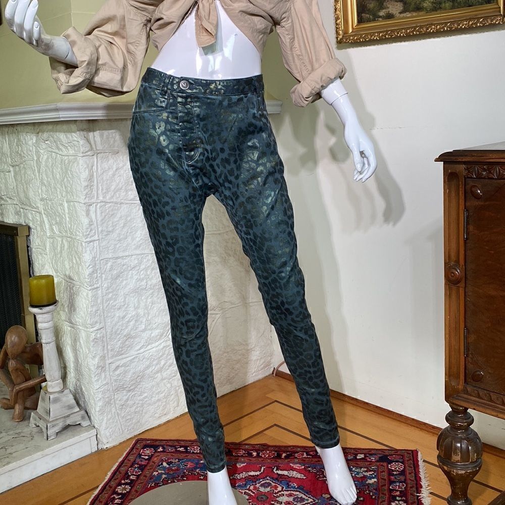 NÜ Denmark Offside Zip Metallic Leopard Print Jean - Picture 2 of 14